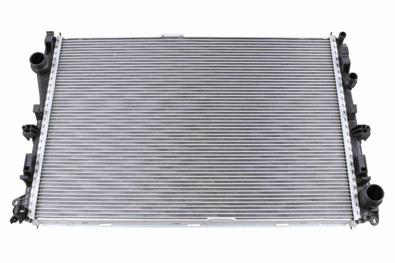 Kyburg Su Radyatörü W205 W213 M274 640×432X26 (A0995007303)