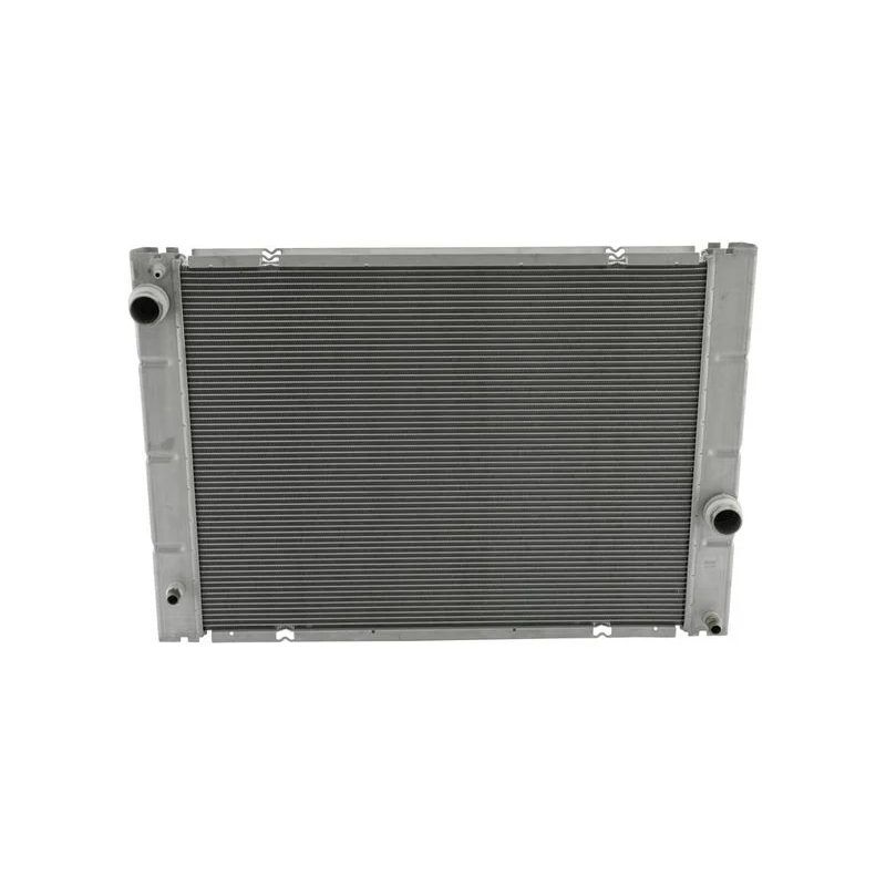 KYBURG SU RADYATÖRÜ E60 OTOM 593×478X32 (17117534914)