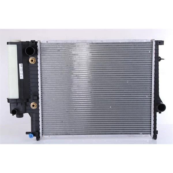 KYBURG SU RADYATÖRÜ M50 E34 KLIMA OTOM 520×439X40 (17111723527)